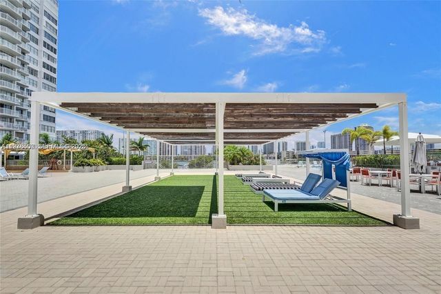 18031 Biscayne Blvd PH01, Aventura, FL 33160