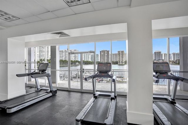 18031 Biscayne Blvd PH01, Aventura, FL 33160