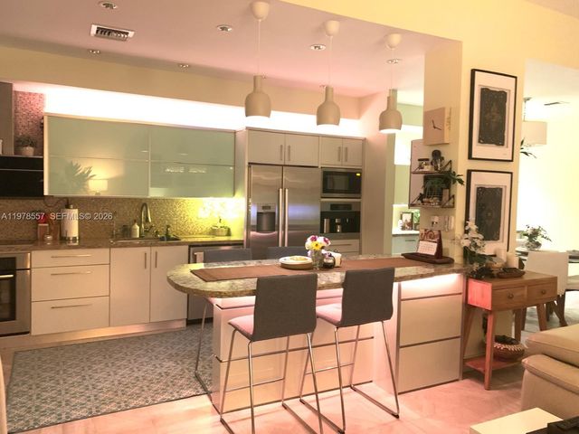 18031 Biscayne Blvd PH01, Aventura, FL 33160