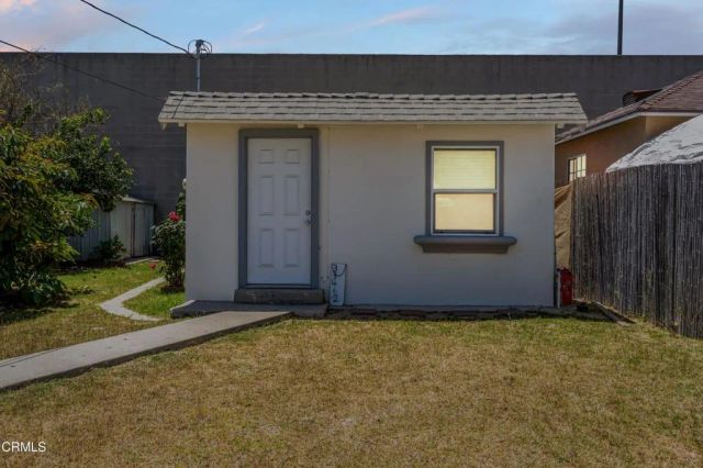334 S 8th Street, Santa Paula, CA 93060