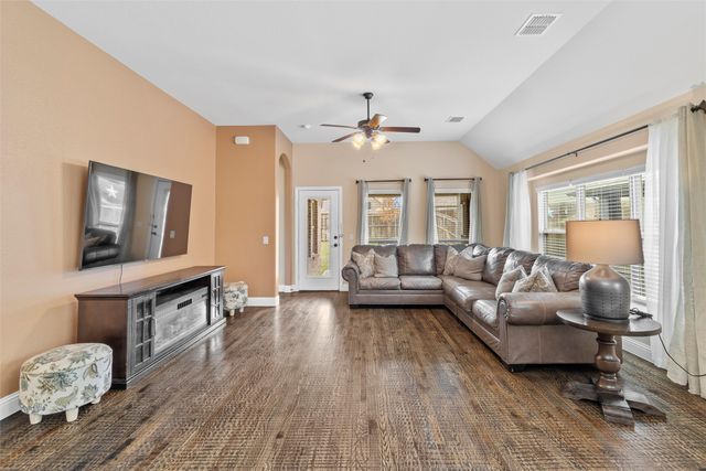 2116 Victoria Lane, Princeton, TX 75407