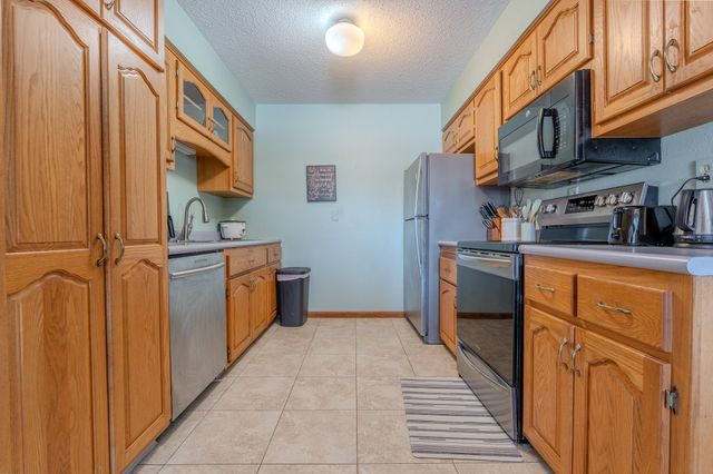 1128 19th Street N, Moorhead, MN 56560