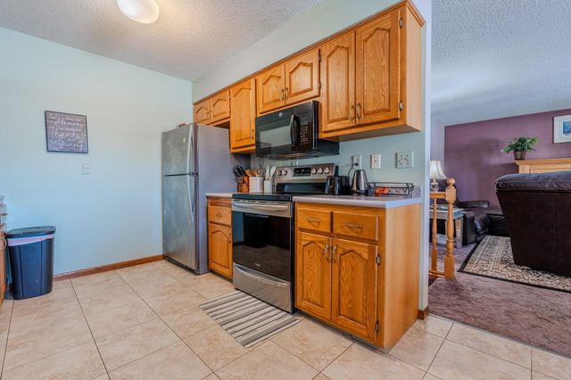 1128 19th Street N, Moorhead, MN 56560