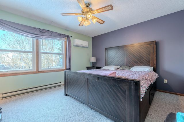 1128 19th Street N, Moorhead, MN 56560