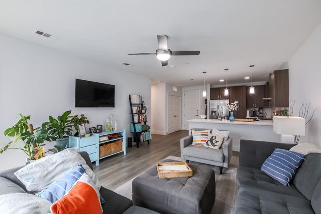 2213 Poquito ST 305, Austin, TX 78722