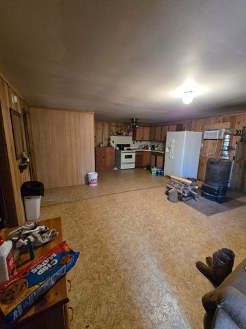 100 Fieldside Drive, Nancy, KY 42544