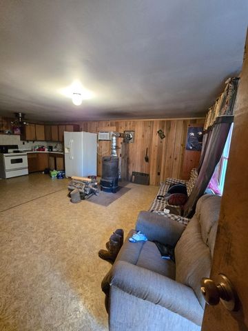 100 Fieldside Drive, Nancy, KY 42544