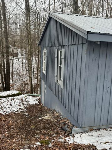 100 Fieldside Drive, Nancy, KY 42544