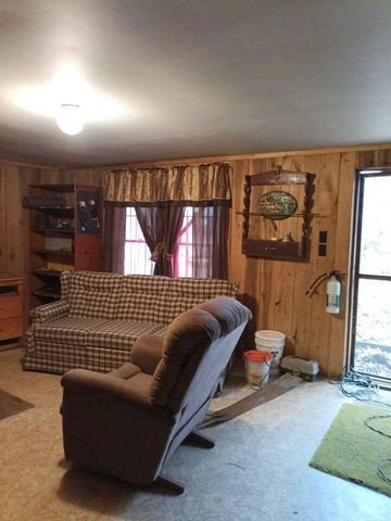 100 Fieldside Drive, Nancy, KY 42544