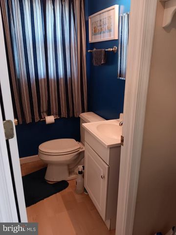 308 SHERWOOD DR, Williamstown, NJ 08094