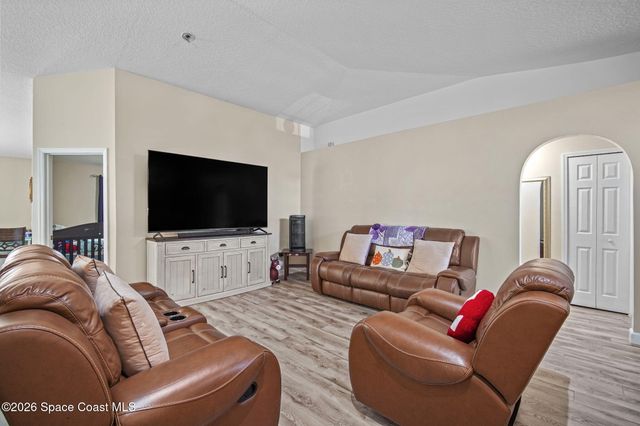 3275 Burdock Avenue, Melbourne, FL 32904