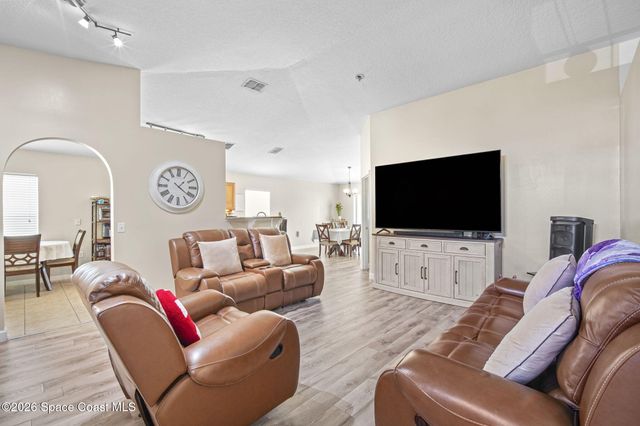 3275 Burdock Avenue, Melbourne, FL 32904