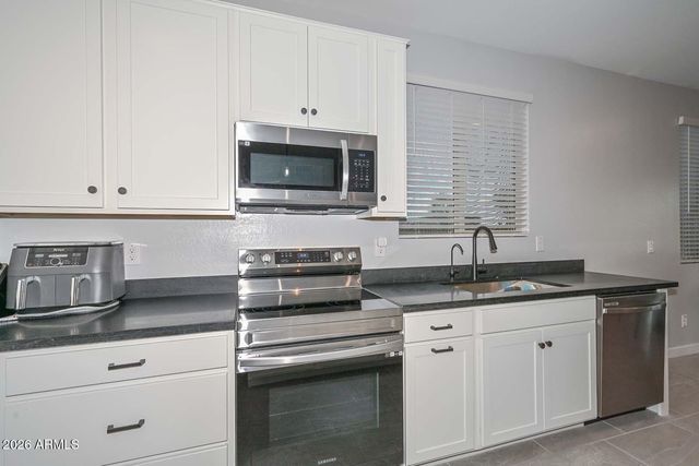 18390 W MONTE LINDO Lane, Surprise, AZ 85387