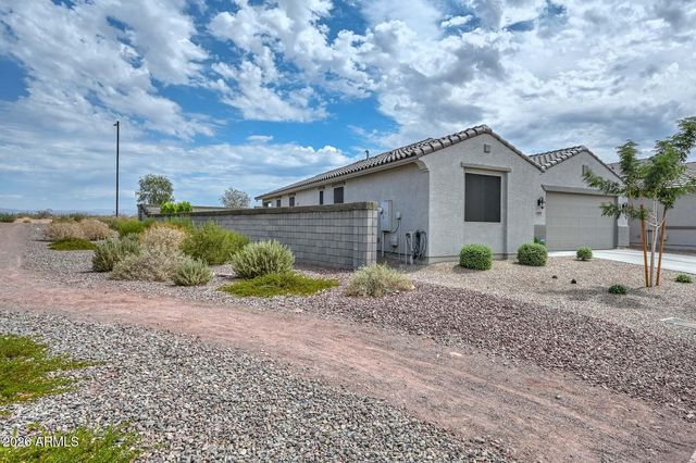18390 W MONTE LINDO Lane, Surprise, AZ 85387