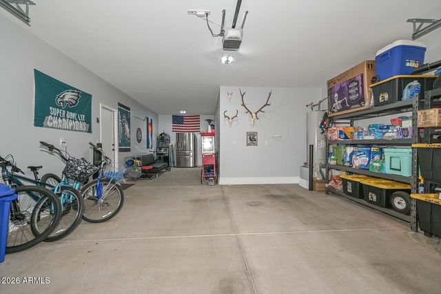 18390 W MONTE LINDO Lane, Surprise, AZ 85387