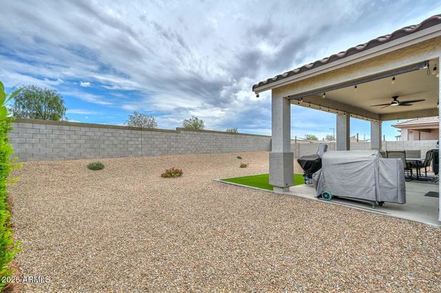 18390 W MONTE LINDO Lane, Surprise, AZ 85387