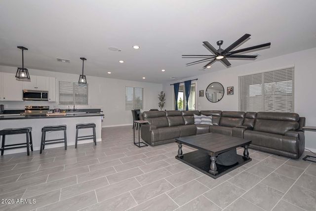 18390 W MONTE LINDO Lane, Surprise, AZ 85387