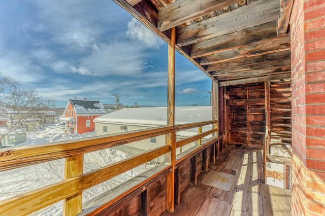 98 Main Street, Lancaster, NH 03584