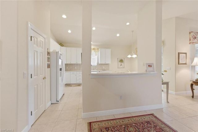4795 Shinnecock Hills CT 201, Naples, FL 34112
