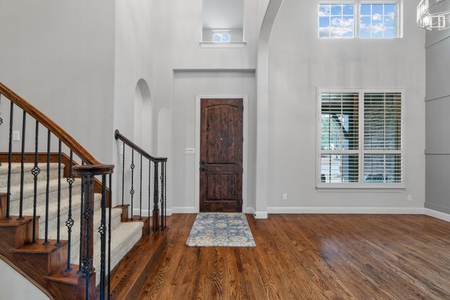 7104 Mitchell Court, Lantana, TX 76226