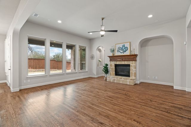 7104 Mitchell Court, Lantana, TX 76226