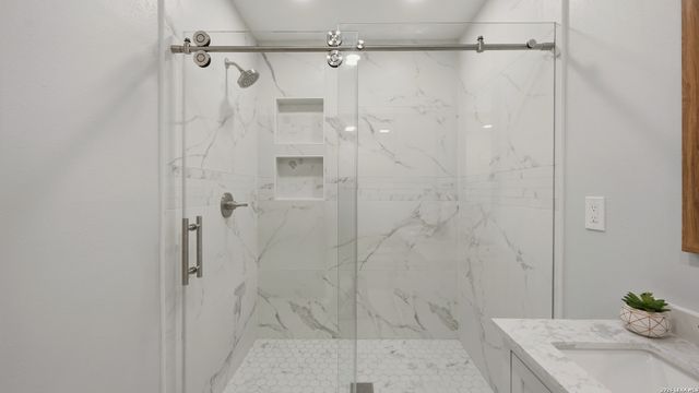 3047 Nantucket, San Antonio, TX 78230