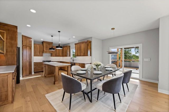 16561 W 165th Place, Olathe, KS 66062