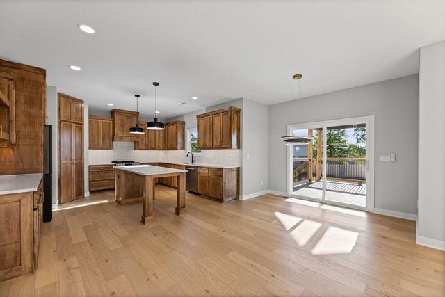 16561 W 165th Place, Olathe, KS 66062