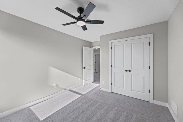 16561 W 165th Place, Olathe, KS 66062