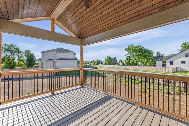 16561 W 165th Place, Olathe, KS 66062