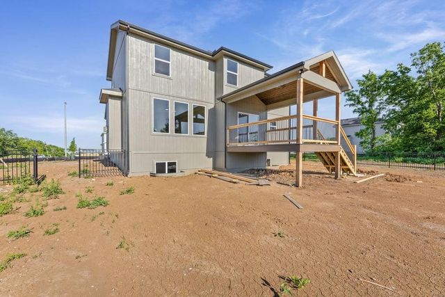 16561 W 165th Place, Olathe, KS 66062