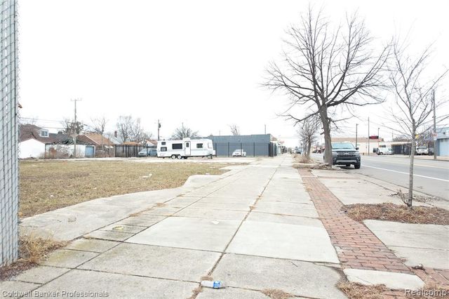 18269 Wyoming Avenue, Detroit, MI 48221