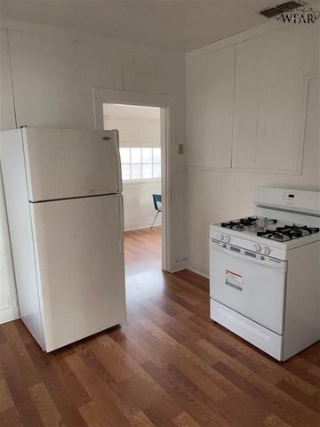 2215 TAYLOR STREET, Wichita Falls, TX 76309