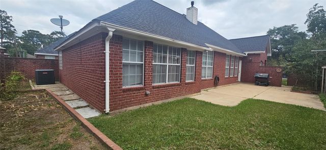 1903 N Travis Street, Liberty, TX 77575