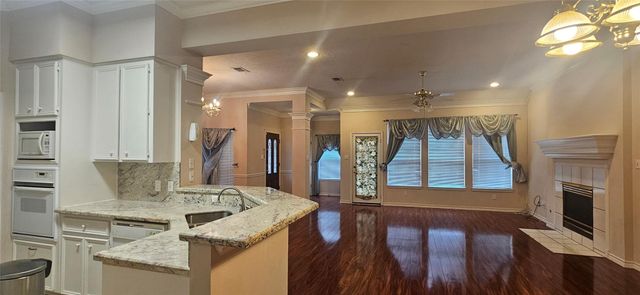 1903 N Travis Street, Liberty, TX 77575