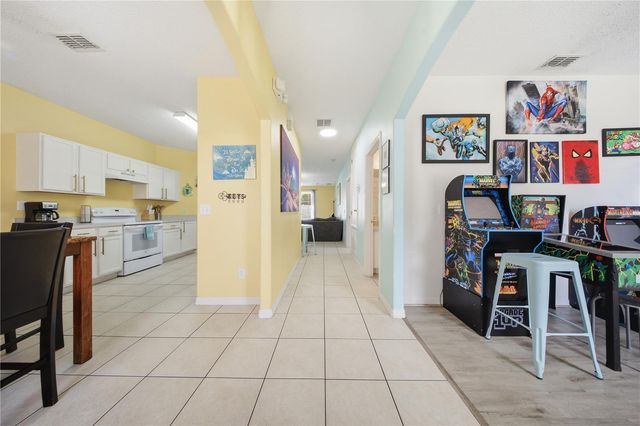 904 KNOLLWOOD DRIVE, Davenport, FL 33837