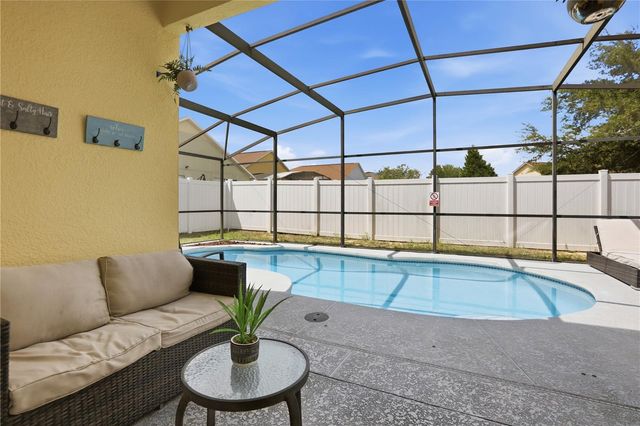 904 KNOLLWOOD DRIVE, Davenport, FL 33837