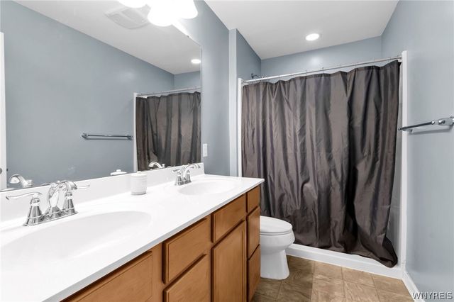 72 John Alex Drive, West Seneca, NY 14224