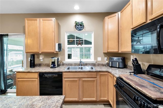 72 John Alex Drive, West Seneca, NY 14224