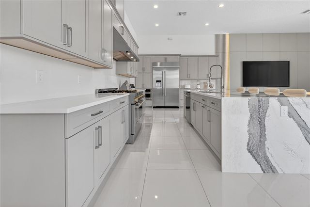 16044 PENDIO DRIVE, Bella Collina, FL 34756