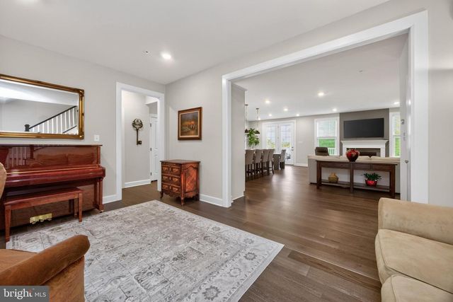 2235 POE LN, West Chester, PA 19380