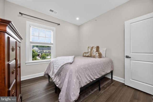 2235 POE LN, West Chester, PA 19380