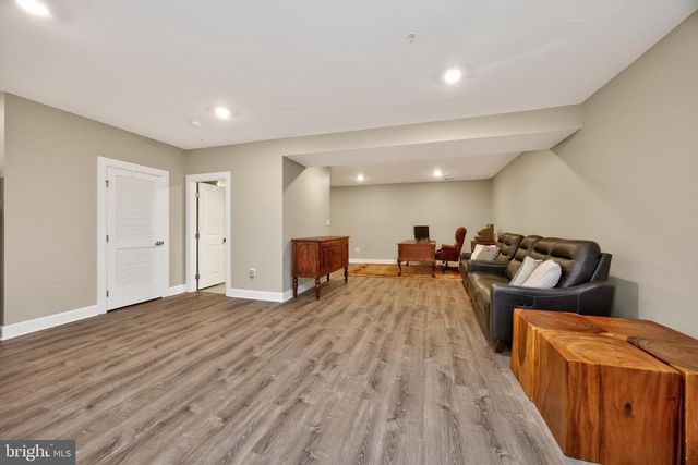 2235 POE LN, West Chester, PA 19380