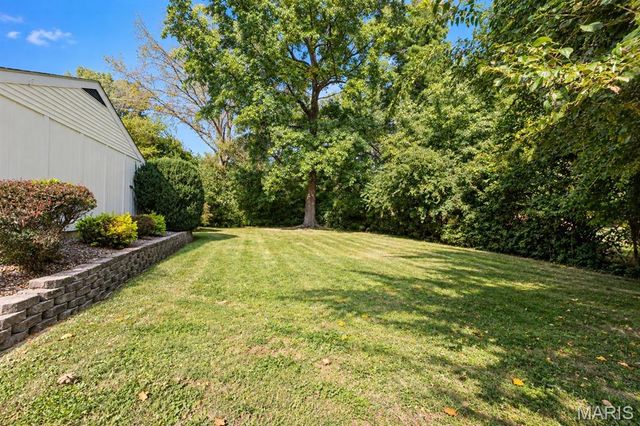 10 Tumbleweed Dr. Drive, Belleville, IL 62221