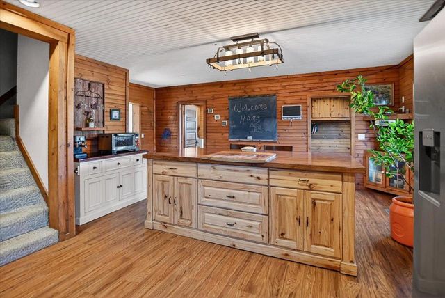 19004 Kestrel Ridge Lane, Richland Center, WI 53581