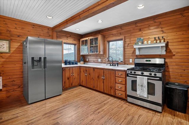 19004 Kestrel Ridge Lane, Richland Center, WI 53581