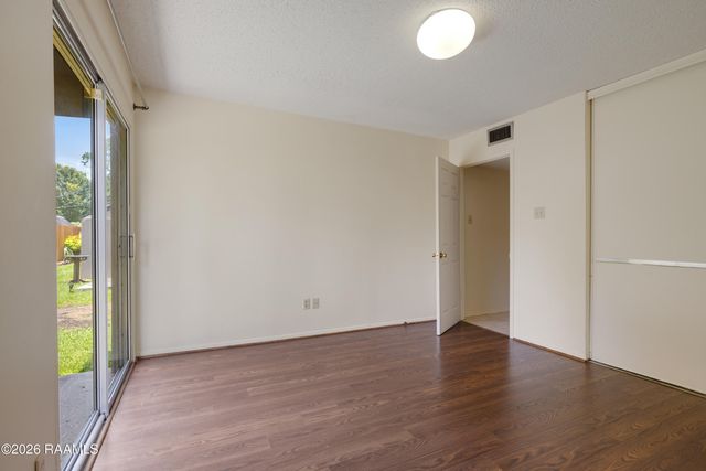 300 Lozes Avenue 1502, Lafayette, LA 70508