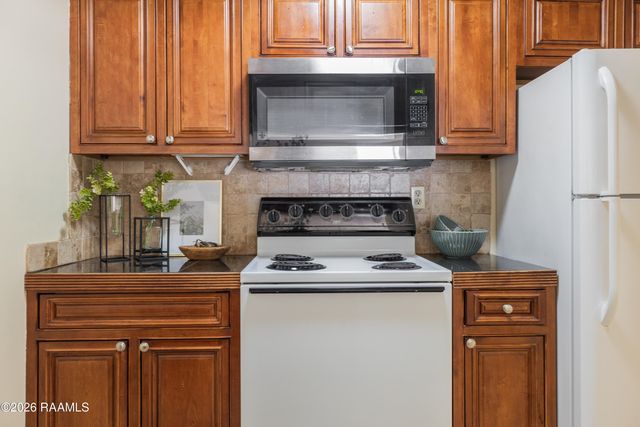 300 Lozes Avenue 1502, Lafayette, LA 70508