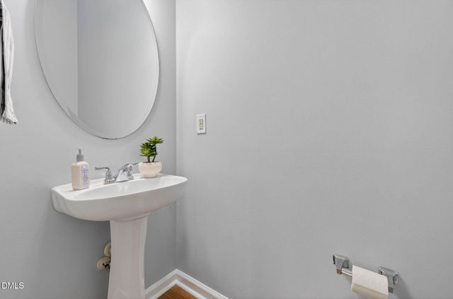 128 Mckenzie Meadow Lane, Apex, NC 27539