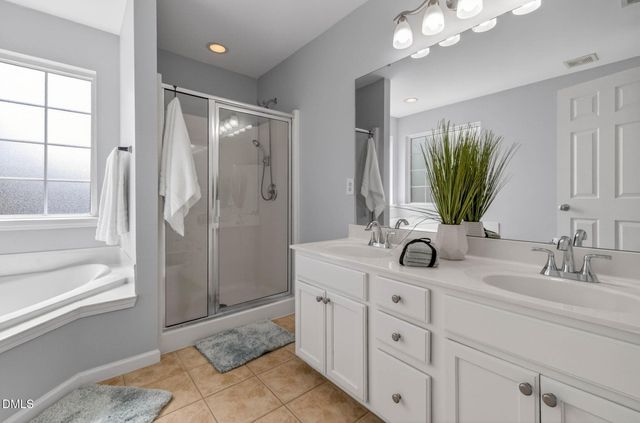 128 Mckenzie Meadow Lane, Apex, NC 27539